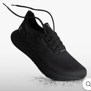 Flux Footwear | Waterproof Adapt Runner Sneaker Black | Women’s 8 | Brand New